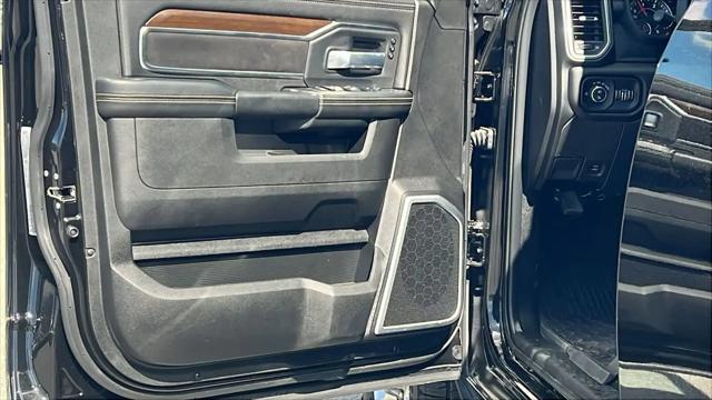 2023 Ram 3500 Laramie Crew Cab 4x4 6'4" Box