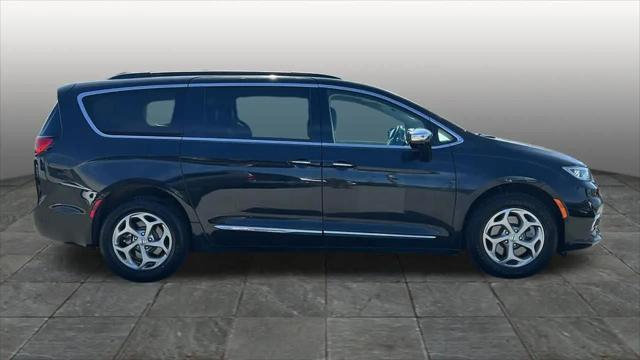2023 Chrysler Pacifica Limited AWD