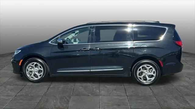 2023 Chrysler Pacifica Limited AWD