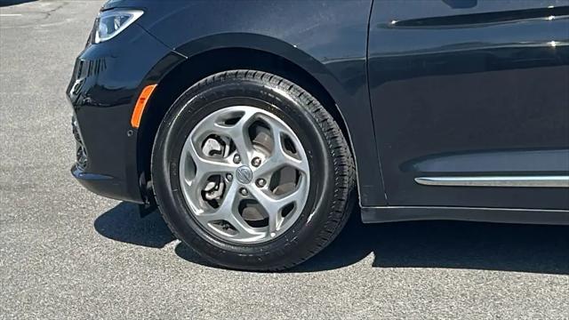 2023 Chrysler Pacifica Limited AWD