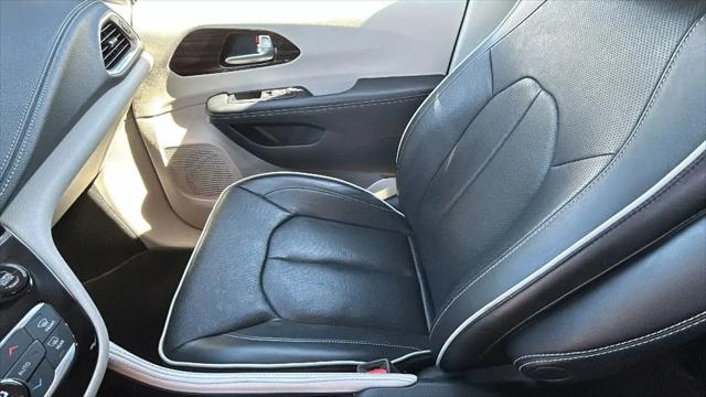 2023 Chrysler Pacifica Limited AWD