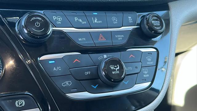 2023 Chrysler Pacifica Limited AWD