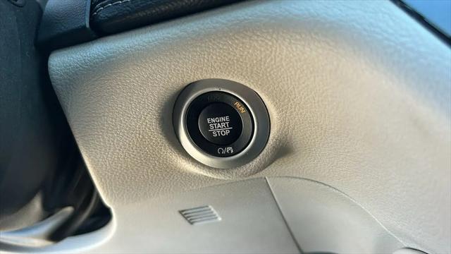 2023 Chrysler Pacifica Limited AWD