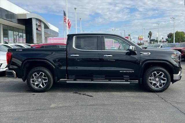 2026 GMC Sierra 1500 Crew Cab, Short Bed, SLT, 4WD