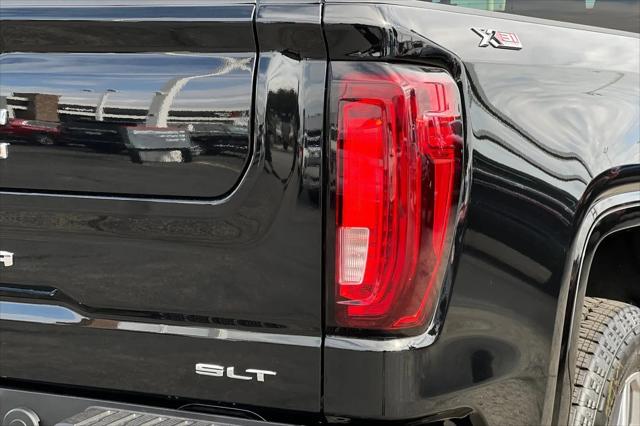 2026 GMC Sierra 1500 Crew Cab, Short Bed, SLT, 4WD