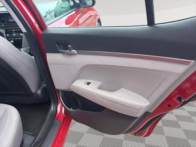 2020 Hyundai Elantra SE