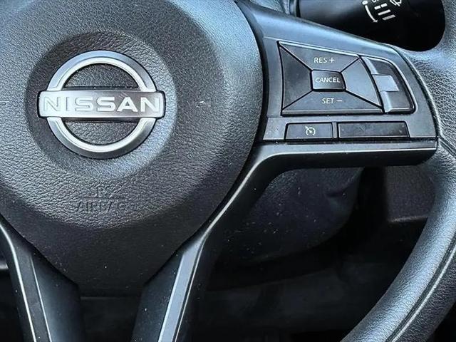 2024 Nissan Kicks S Xtronic CVT