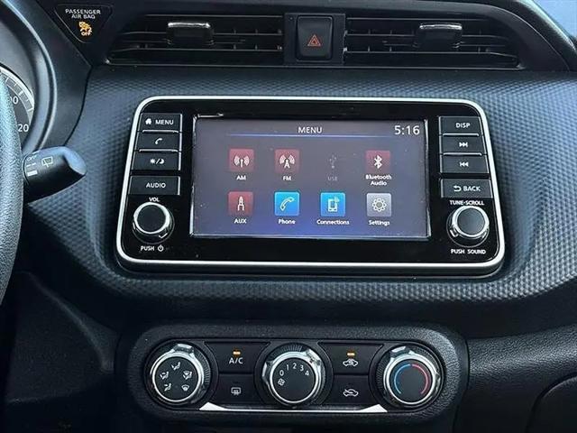 2024 Nissan Kicks S Xtronic CVT