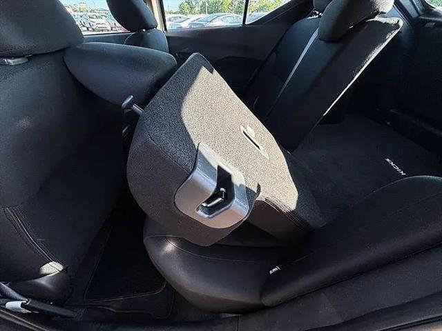 2024 Nissan Kicks S Xtronic CVT