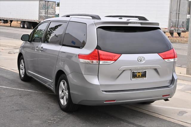 2011 Toyota Sienna LE V6