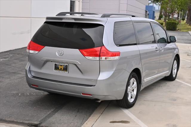 2011 Toyota Sienna LE V6
