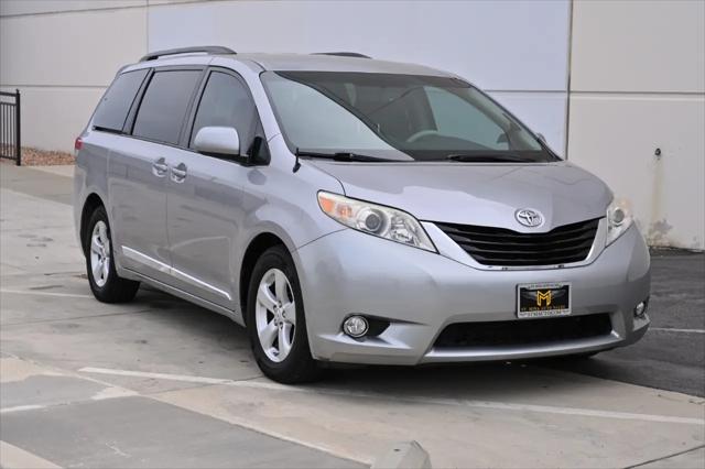 2011 Toyota Sienna LE V6