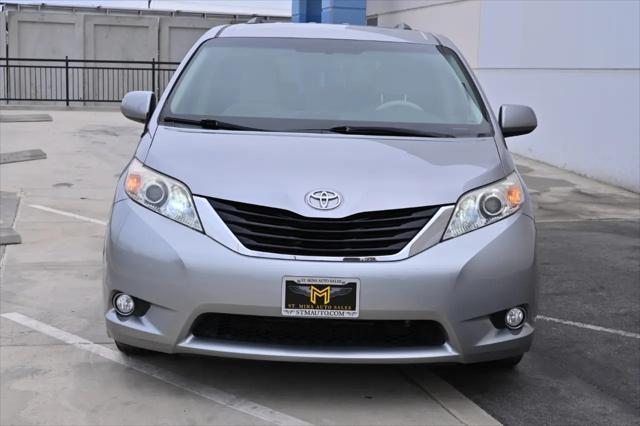 2011 Toyota Sienna LE V6