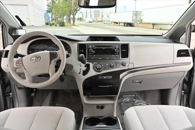 2011 Toyota Sienna LE V6