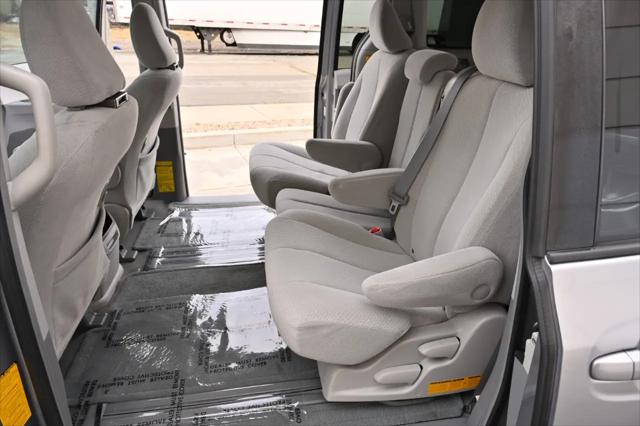 2011 Toyota Sienna LE V6