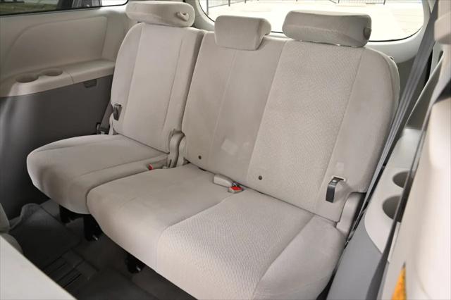 2011 Toyota Sienna LE V6