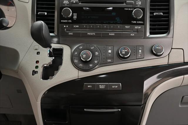 2011 Toyota Sienna LE V6