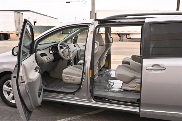 2011 Toyota Sienna LE V6