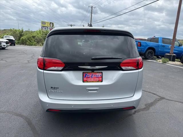 2026 Chrysler Voyager LX
