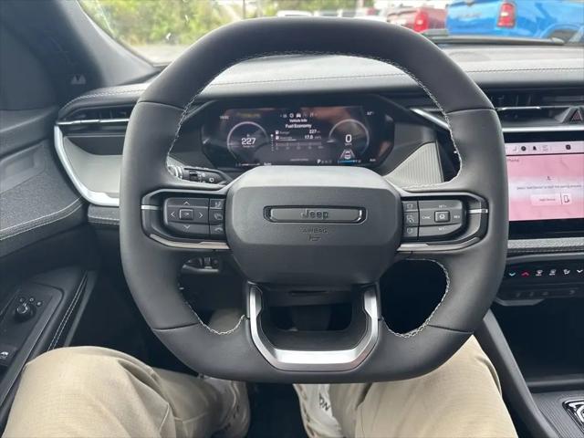 2026 Jeep Cherokee Laredo 4x4