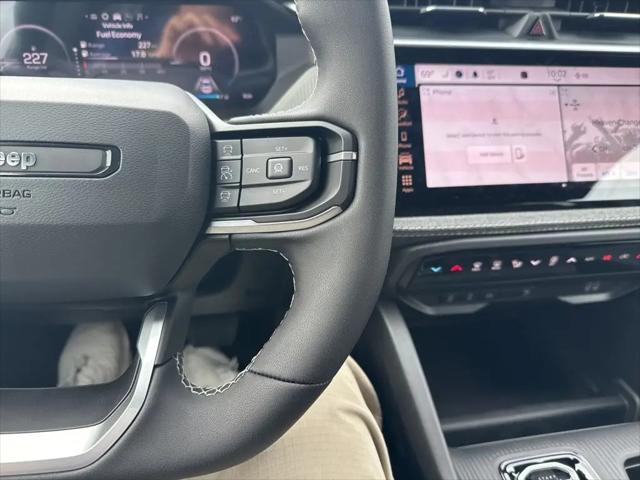 2026 Jeep Cherokee Laredo 4x4