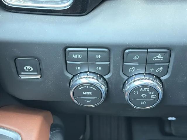 2026 GMC Sierra 2500HD Crew Cab, Standard Bed, Denali Ultimate, 4WD