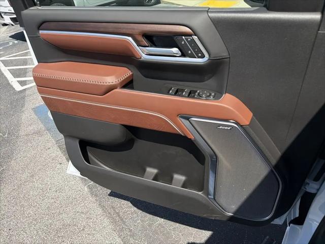 2026 GMC Sierra 2500HD Crew Cab, Standard Bed, Denali Ultimate, 4WD