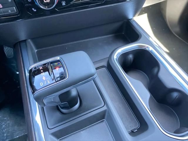 2026 GMC Sierra 1500 Crew Cab, Short Bed, SLT, 4WD