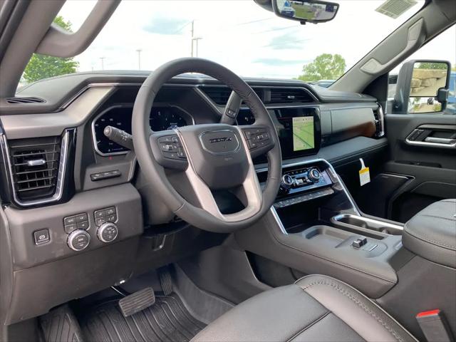 2026 GMC Sierra 2500HD Crew Cab, Standard Bed, Denali, 4WD