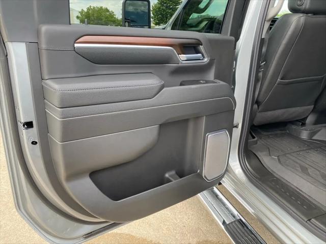 2026 GMC Sierra 2500HD Crew Cab, Standard Bed, Denali, 4WD