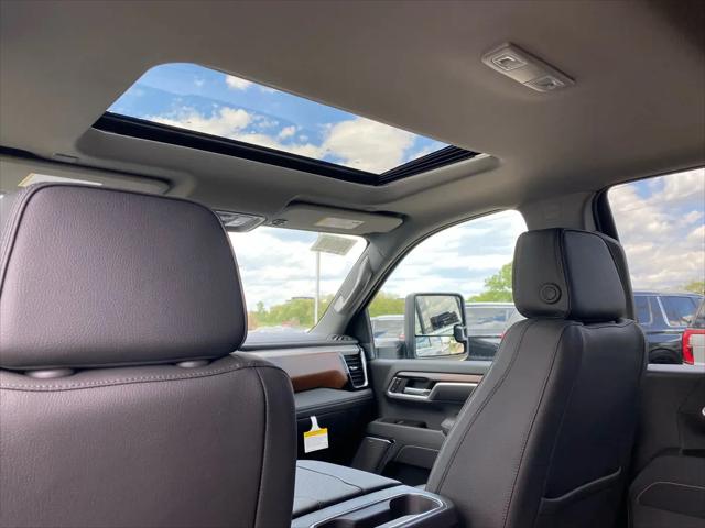 2026 GMC Sierra 2500HD Crew Cab, Standard Bed, Denali, 4WD