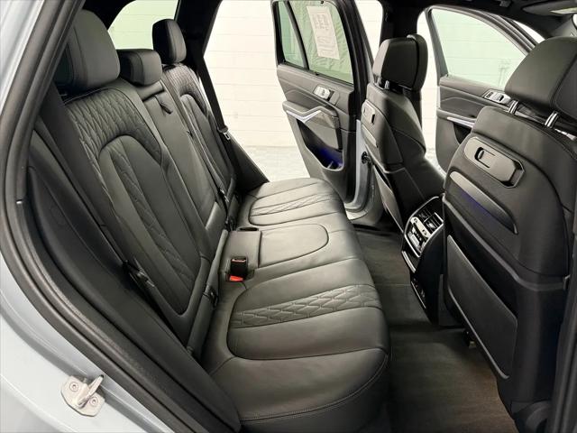 2024 BMW X5 M60i