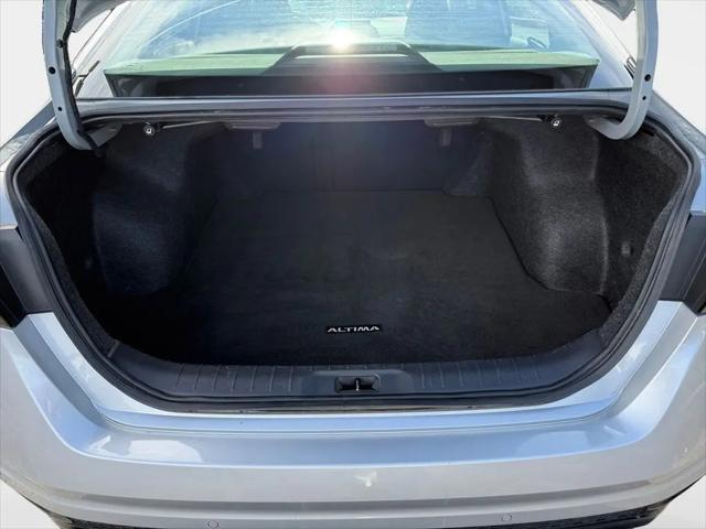 2024 Nissan Altima SR FWD