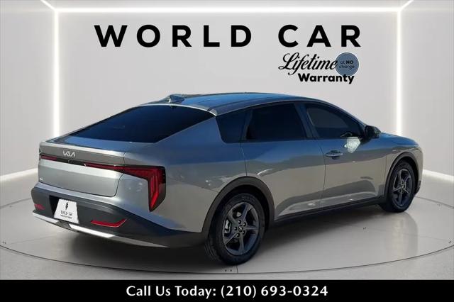 2026 Kia K4 LXS