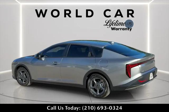 2026 Kia K4 LXS