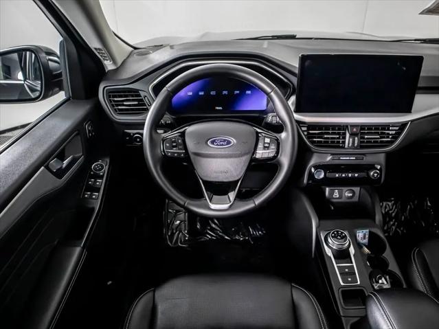 2025 Ford Escape Platinum