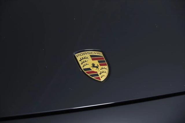 2022 Porsche Cayenne Platinum Edition