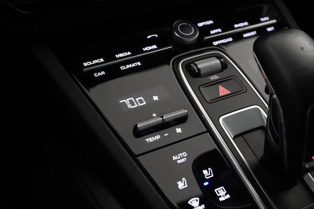 2022 Porsche Cayenne Platinum Edition