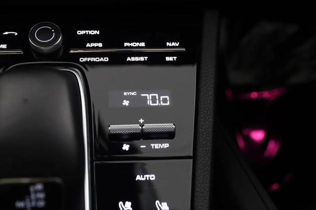 2022 Porsche Cayenne Platinum Edition