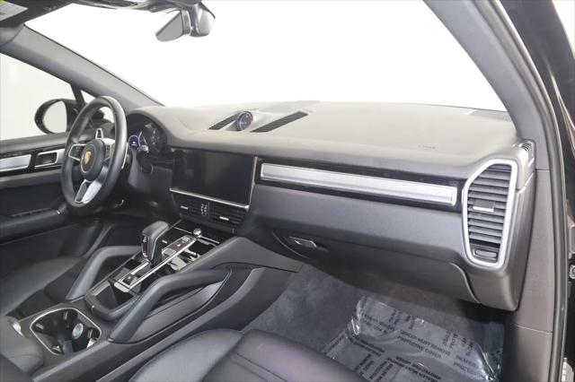 2022 Porsche Cayenne Platinum Edition