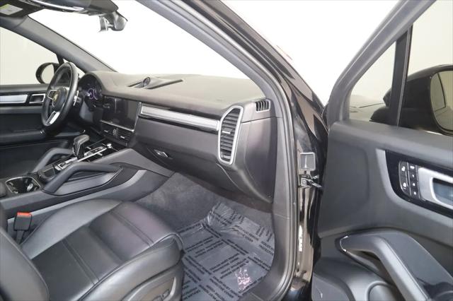 2022 Porsche Cayenne Platinum Edition