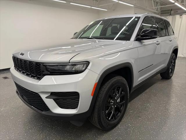 2025 Jeep Grand Cherokee Altitude 4x4