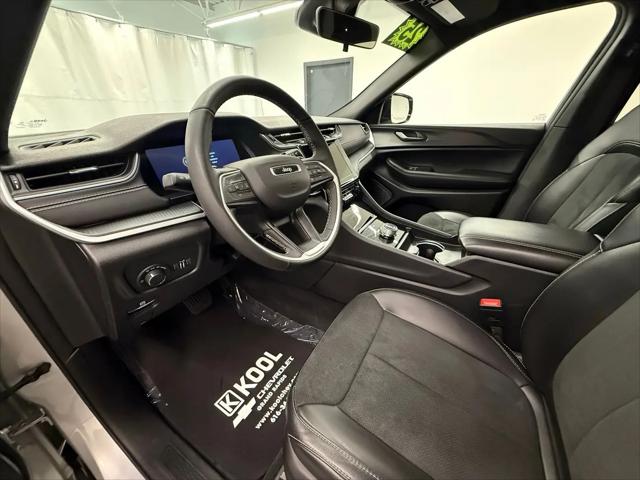 2025 Jeep Grand Cherokee Altitude 4x4