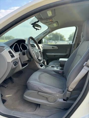 2011 Chevrolet Traverse LS