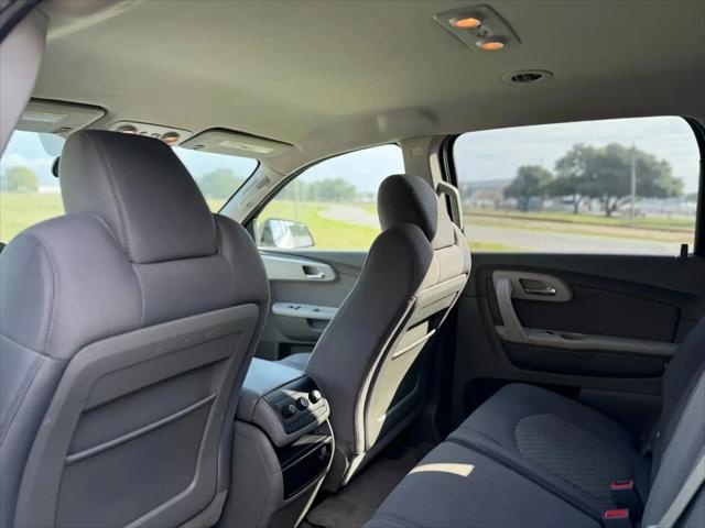 2011 Chevrolet Traverse LS