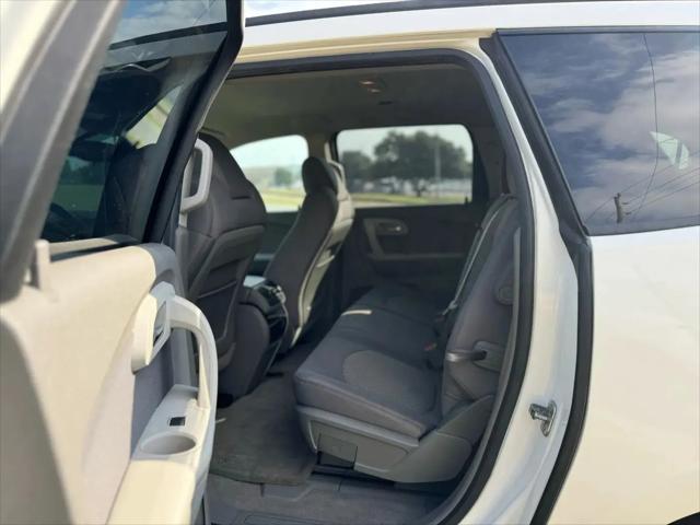 2011 Chevrolet Traverse LS