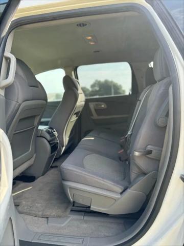2011 Chevrolet Traverse LS