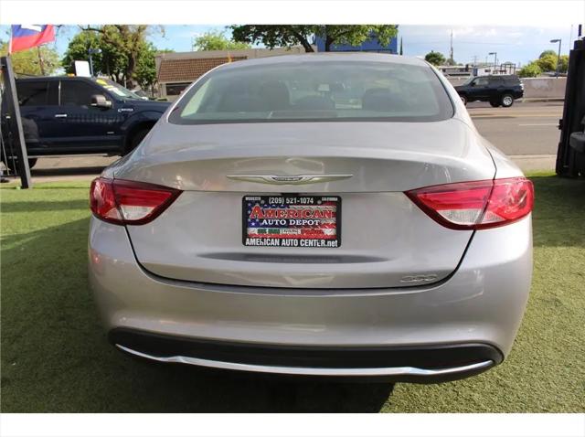 2016 Chrysler 200 Limited