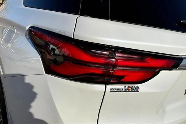 2023 Chevrolet Traverse AWD High Country