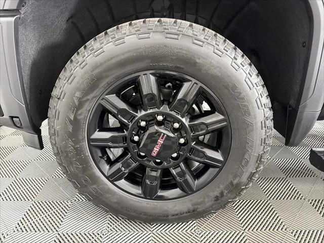 2026 GMC Sierra 2500HD Crew Cab, Standard Bed, AT4, 4WD